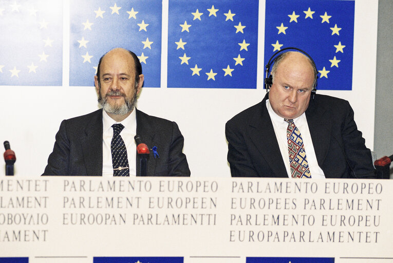 Zdjęcie 4: Press Conference at the European Parliament in Strasbourg