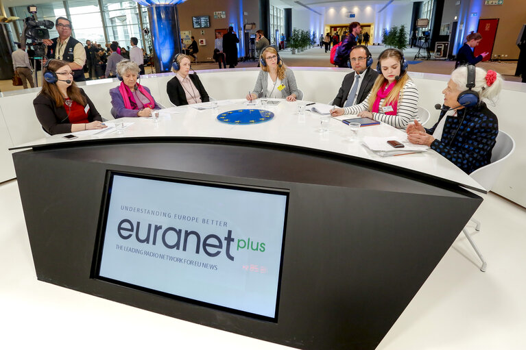 Fotografie 5: EURANET Citizen's corner - Radio debate