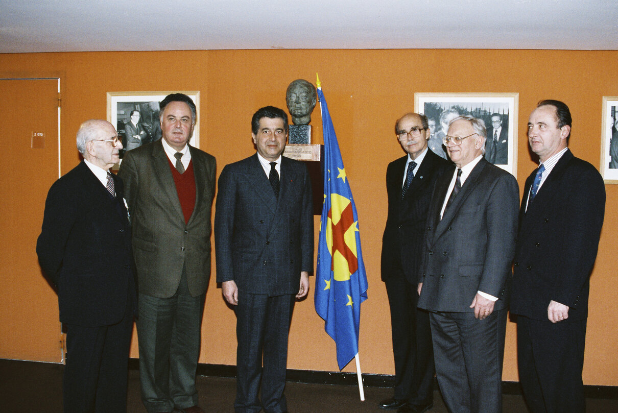 Otto VON HABSBURG MEP meets with Carlo DE BENEDETTI