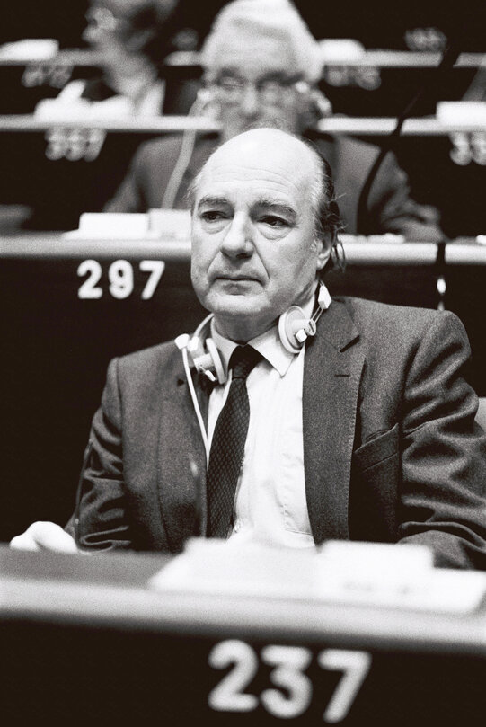 The MEP Gerd Ludwig LEMMER during a session in Strasbourg on November 1980.