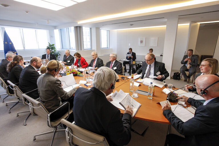 Foto 1: Martin SCHULZ EP President meets with the jury of the Charlemagne Youth Prize