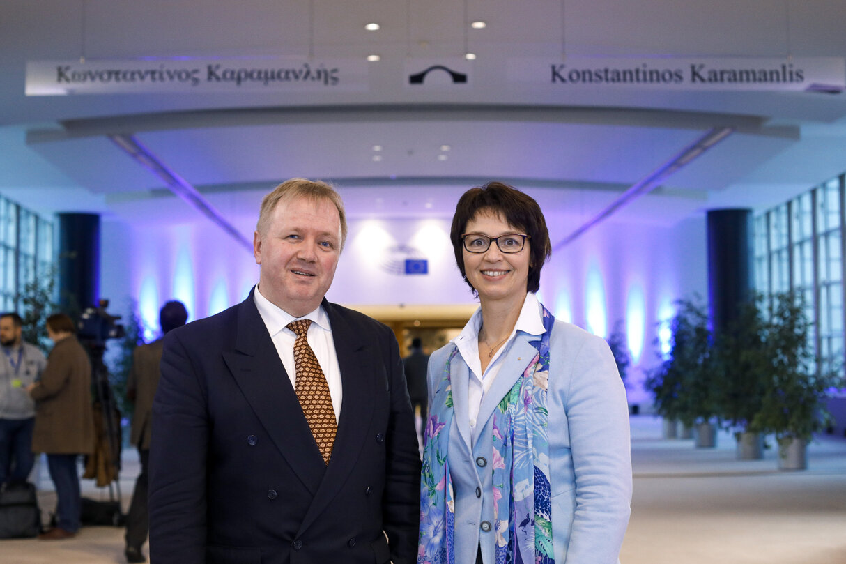 MEPs Arne GERICKE and Ulrike MULLER in the European Parliament in Brussels.