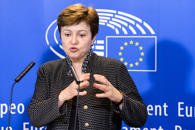 Fotografia 9: EP-EC Press point on Budget 2017 by the Vice-President of the EC in charge of Budget and Human Resources