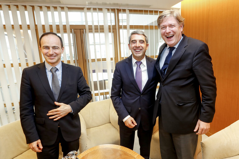 Fotografia 4: Meeting between Rosen PLEVNELIEV - President of Bulgaria - Antonio LOPEZ ISTURIZ WHITE and KOVATCHEV, Andrey (EPP, BG)