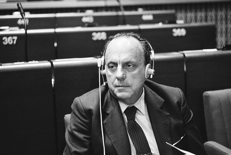 Manuel FRAGA IRIBARNE in the hemicycle at the European Parliament in Strasbourg