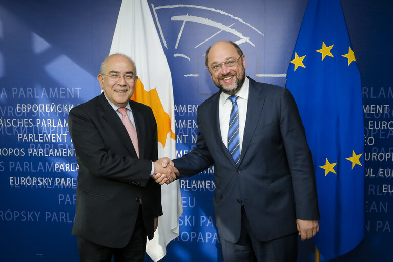 Φωτογραφία 3: Martin SCHULZ - EP President meets with the President of the House of Representatives of the Republic of Cyprus Mr. Yiannakis L. OMIROU