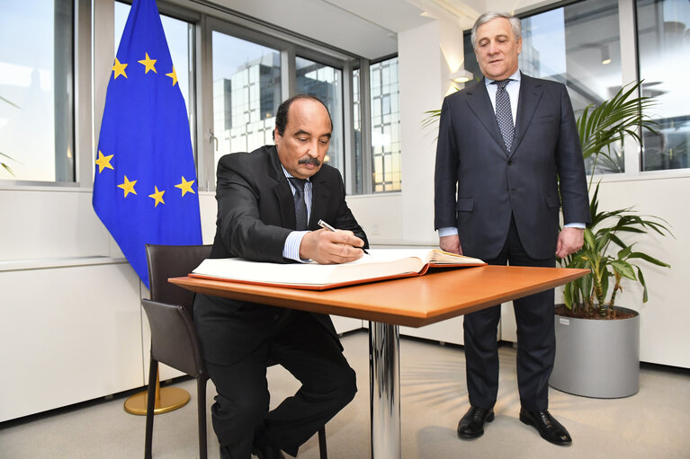 Φωτογραφία 1: EP President meets with the President of MauritaniaMeeting