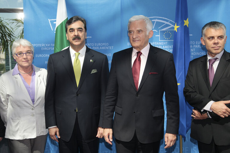 Fotografi 6: Meeting with the Prime Minister of Pakistan Yousuf RAZA GILANI