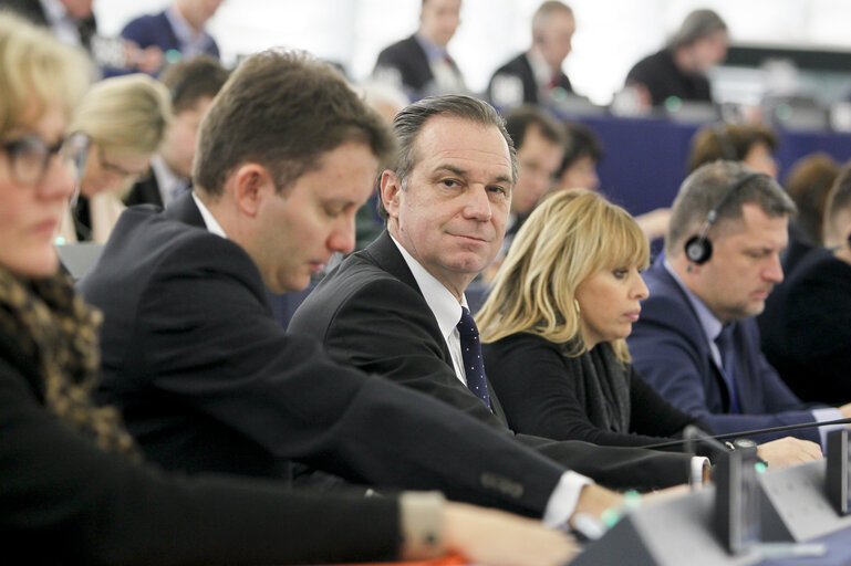 Photo 2: Renaud MUSELIER in plenary session week 07 2015 in Strasbourg