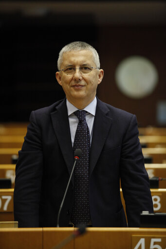 Suriet 5: MEP Massimo PAOLUCCI at the European Parliament in Brussels