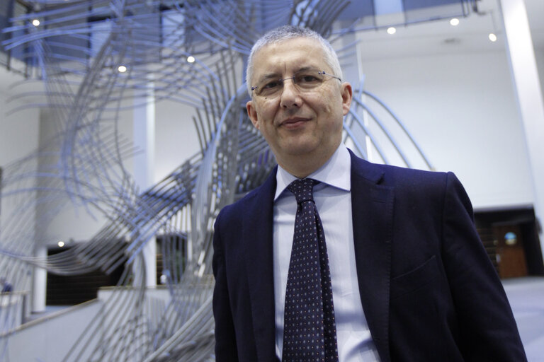 Fotografija 11: MEP Massimo PAOLUCCI at the European Parliament in Brussels