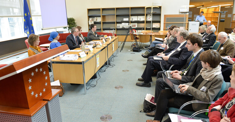 Fotografia 3: Launch of the ODIHR Guidelines on the Legal Personality of Religious or Belief Communities Speakers