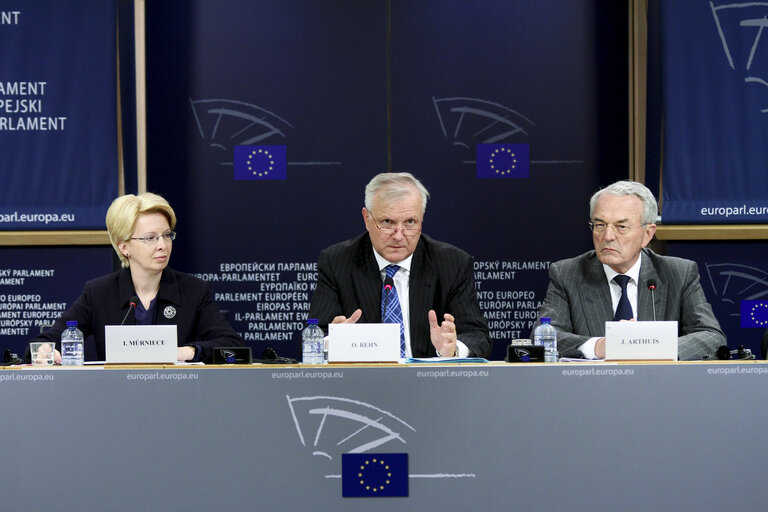 Fotografi 13: European Parliamentary Week. Press conference with EP Vice-President