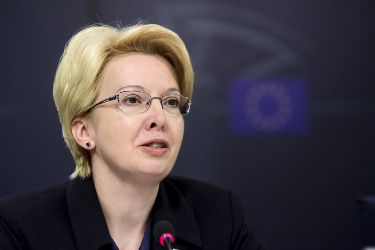 Fotografi 6: European Parliamentary Week. Press conference with EP Vice-President