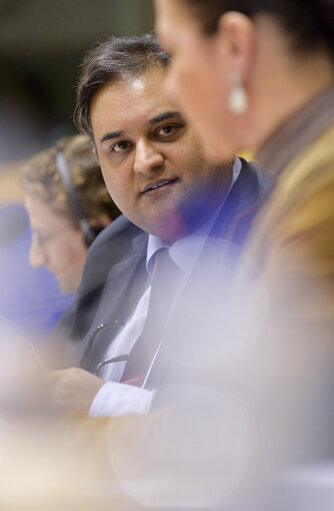 Foto 15: LIBE Committee hearing on foreign fighters with the President of Eurojust