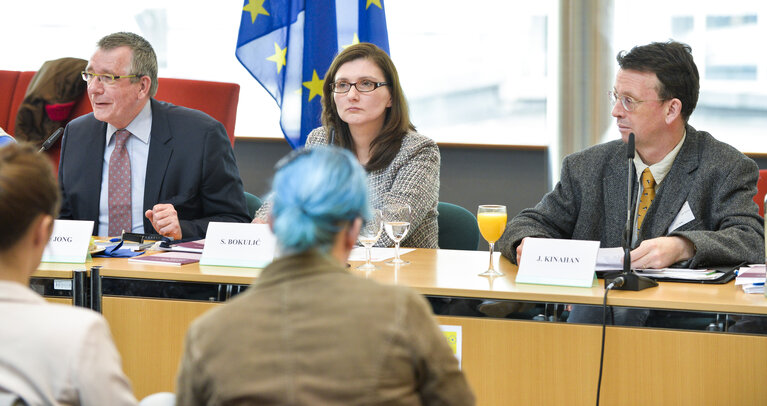 Fotografia 8: Launch of the ODIHR Guidelines on the Legal Personality of Religious or Belief Communities Speakers