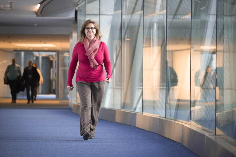 Foto 11: MEP Paloma LOPEZ BERMEJO at the European Parliament in Brussels