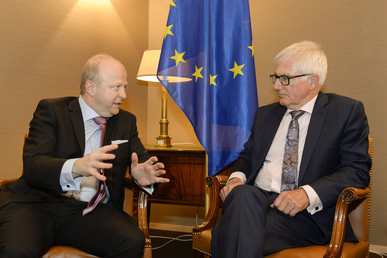 Fotografia 3: MEP Michael THEURER meets with the Trade Minister of New Zealand