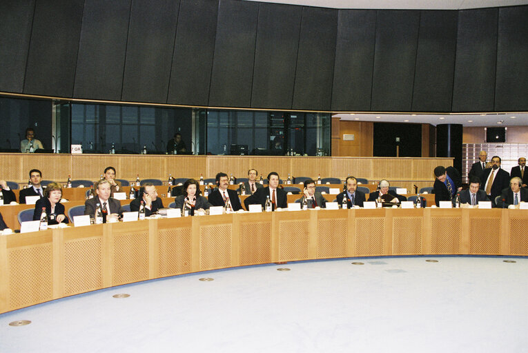 Photo 12 : Parliamentary Committee Meeting: Agreement on Socrates program