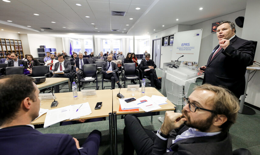 Valokuva 2: Risks and opportunities for growth: The IMF outlook for Europe