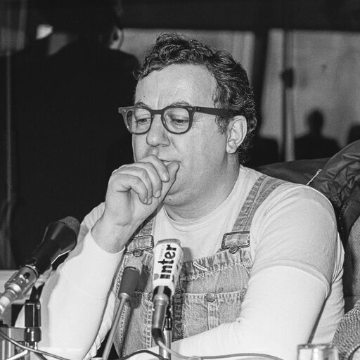 Zdjęcie 6: Press conference with French humorist Coluche about the Restos du Coeur in Strasbourg on 20 February 1986