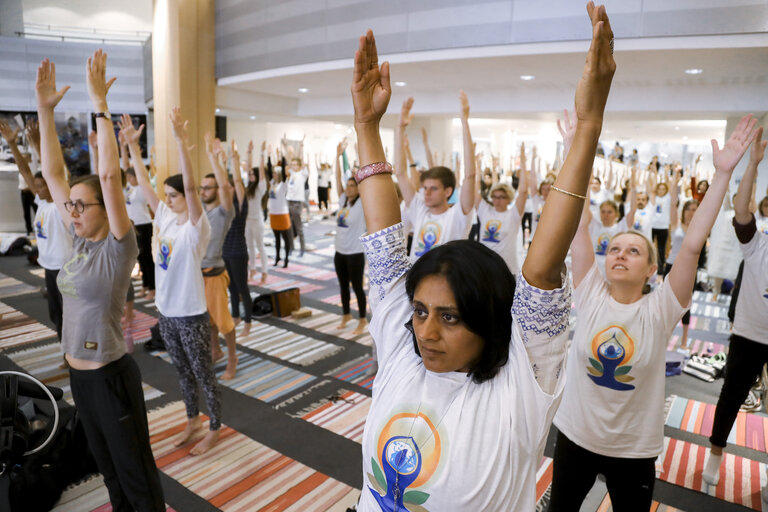 Foto 3: World Yoga Day 2018