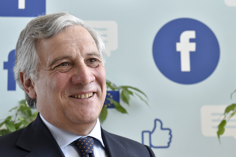 Fotografia 6: Facebook chat with Antonio TAJANI - EP President