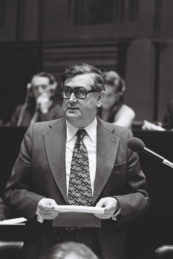 Fotografia 20: Commission Jenkins in plenary session in Luxembourg on January 1977