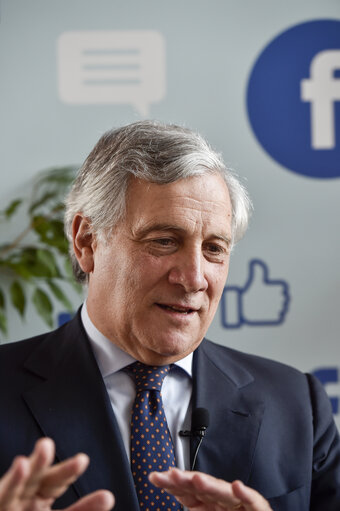 Nuotrauka 11: Facebook chat with Antonio TAJANI - EP President