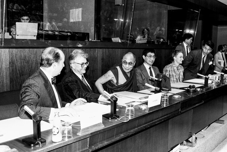 Visit of HH the Dalai Lama to the EP in Brussels in April 1990