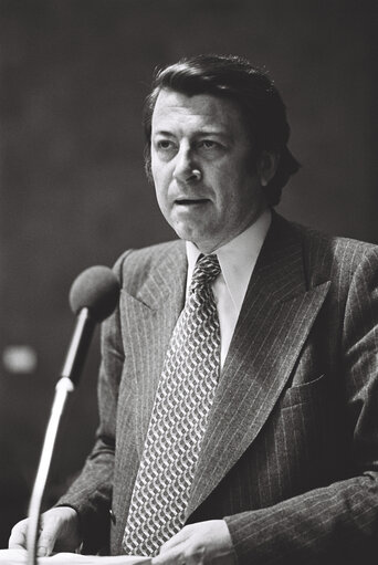 Georges CLERFAYT during a session in Luxembourg on February 1977.