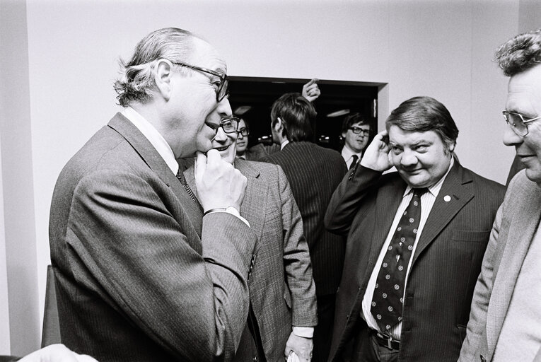 Fotagrafa 12: Meeting and reception after the plenary session of January 1977