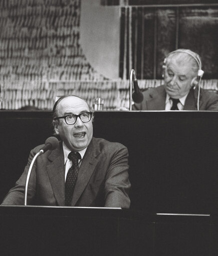 Fotografie 10: Portraits of Roy JENKINS in a Luxembourg session