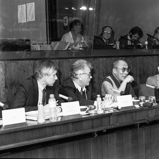 Fotografi 10: Visit of HH the Dalai Lama to the EP in Brussels in April 1990