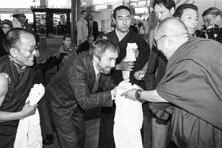 Fotografi 37: Visit of HH the Dalai Lama to the EP in Brussels in April 1990