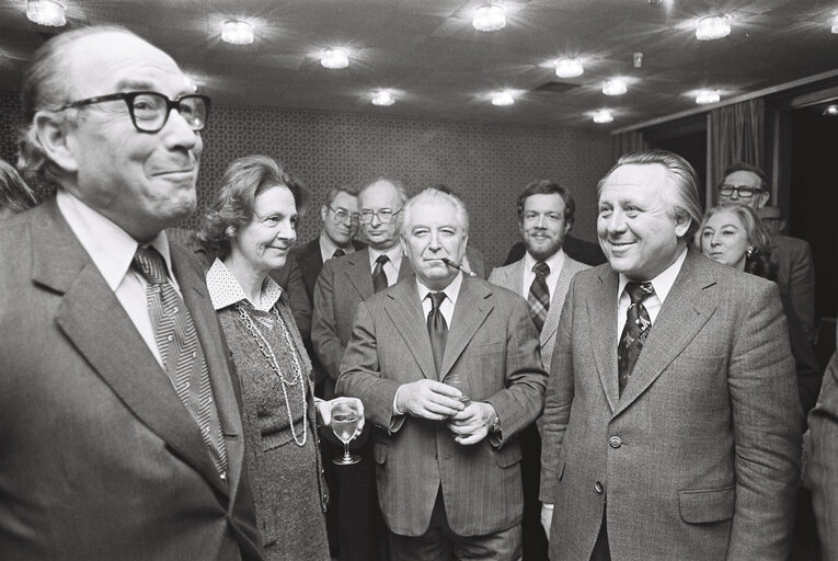 Roy JENKINS, EC President, in a meeting on January 1977