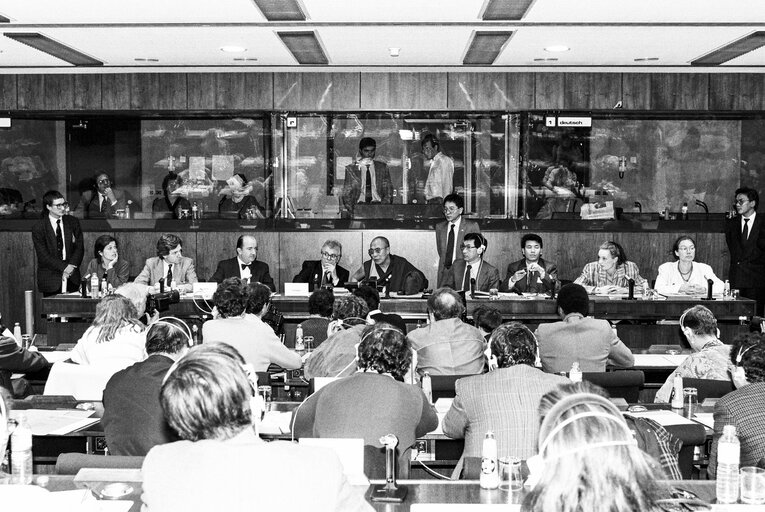 Fotografi 20: Visit of HH the Dalai Lama to the EP in Brussels in April 1990