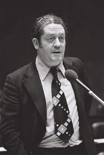 Commission Jenkins in plenary session in Luxembourg on January 1977