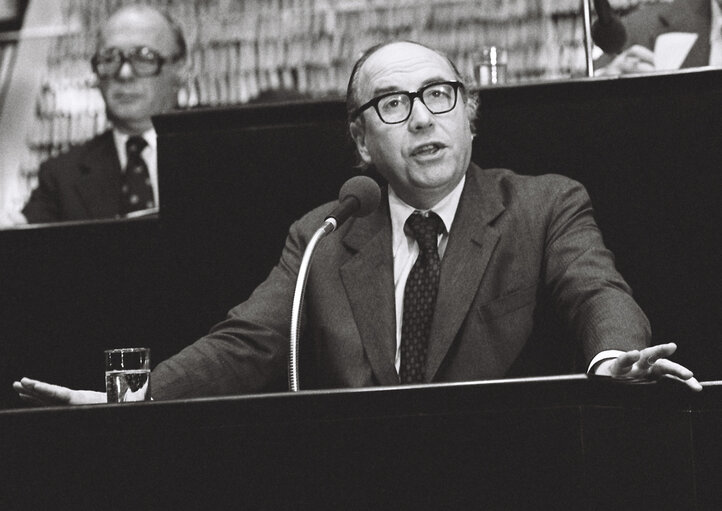 Fotografie 8: Portraits of Roy JENKINS in a Luxembourg session