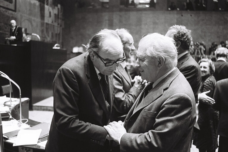 Commission Jenkins in plenary session in Luxembourg on January 1977