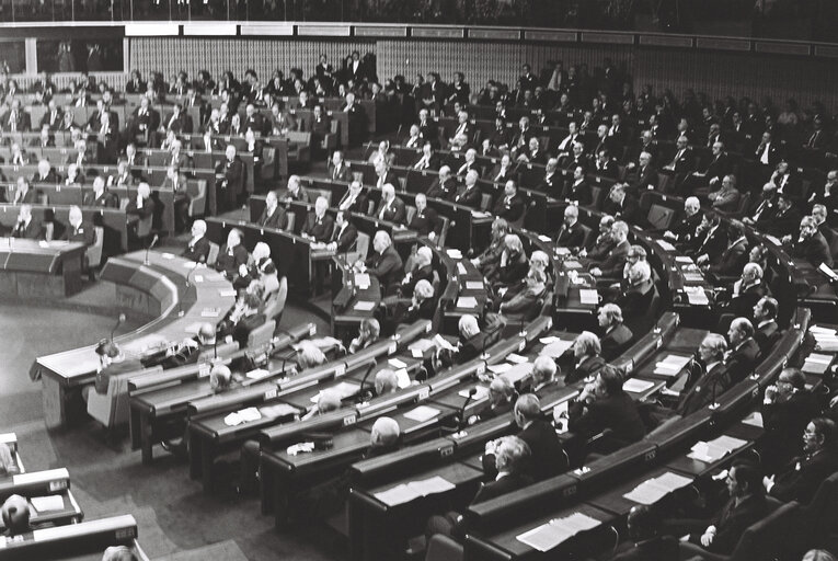 Photo 4 : France's President Valery GISCARD d'ESTAING inaugurates the "Palais de l'Europe"