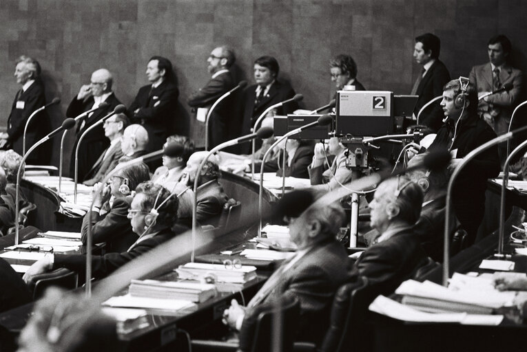 Commission Jenkins in plenary session in Luxembourg on January 1977