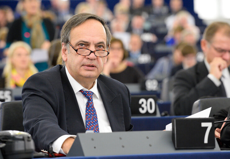 Fotografia 4: Knut FLECKENSTEIN in plenary session week 50 2016 in Strasbourg