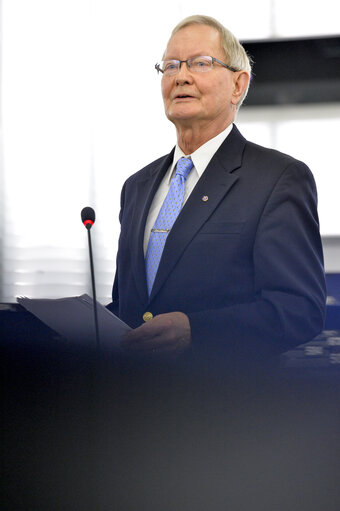 Fotografia 14: Plenary session week 24 2015 in Strasbourg - Strategic military situation in the Black Sea Basin following the illegal annexation of Crimea by Russia