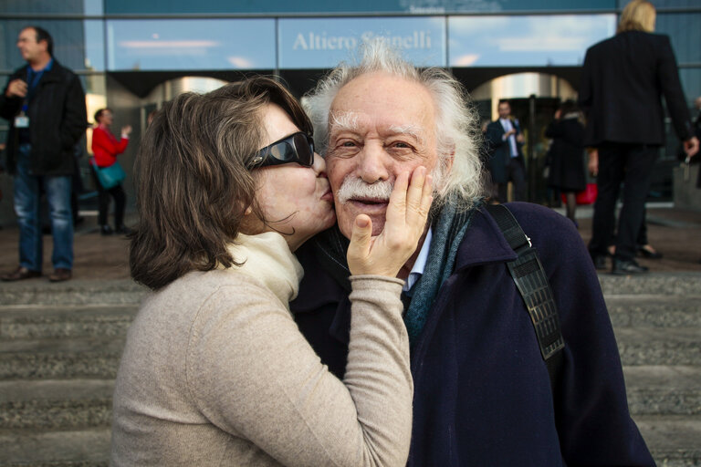 Fotografi 1: Syriza MEPs at the European Parliament in Brussels