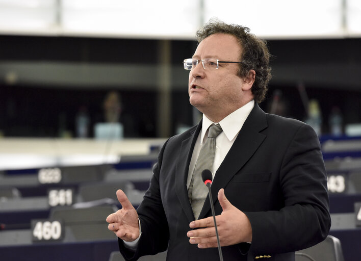 Φωτογραφία 21: Plenary session week 43 2014 in strasbourg - Situation in Hong Kong