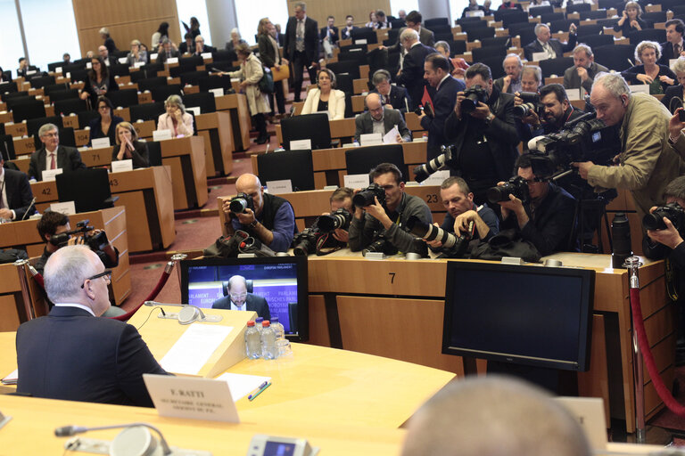 Fotografija 20: Hearing of Commissioner-designate for Better Regulation, Inter-Institutional Relations, the Rule of Law and the Charter of Fundamental Rights  JURI - LIBE - AFCO