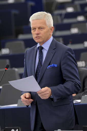 Снимка 15: Plenary session week 43 2014 in strasbourg - Preparation of the European Council (23-24 October 2014)  Council and Commission statements