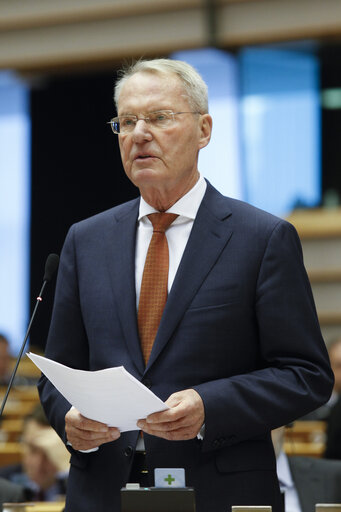 Billede 14: Plenary session in Brussels - week 46 2014 - EP President Opening of the Plenary: 25th anniversary of the fall of the Berlin wall.  Statement by the President