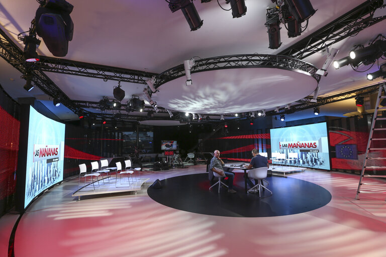 Photo 11 : Vox Box Studio set up for Spanish TV programme Las Mananas de Cuatro
